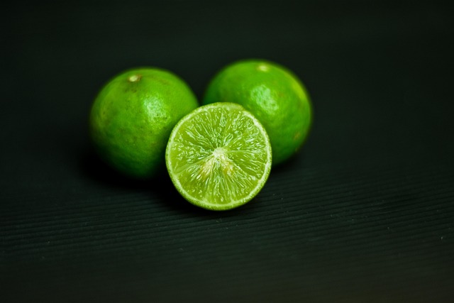 Hyaluronic Acid for Skin Hydration: A Youthful Glow